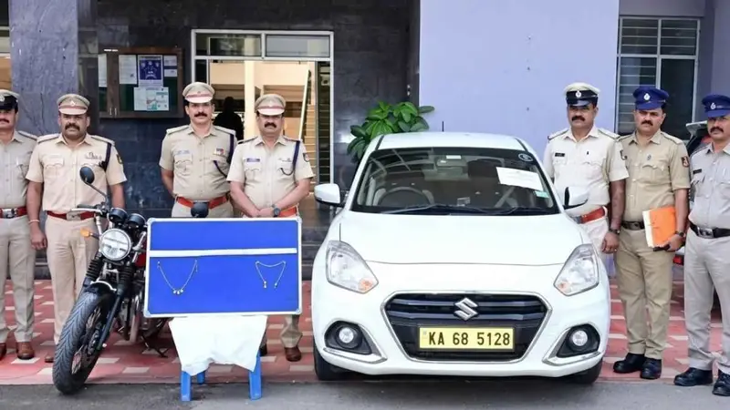 ಹೊನ್ನಾಳಿ ಪೊಲೀಸರ ಭರ್ಜರಿ ಕಾರ್ಯಾಚರಣೆ: ಸರಗಳ್ಳತನ ಮಾಡಿದ್ದ 5 ಆರೋಪಿಗಳ ಬಂಧನ, ₹22.12 ಲಕ್ಷ ಮೌಲ್ಯದ ಸ್ವತ್ತು ವಶ