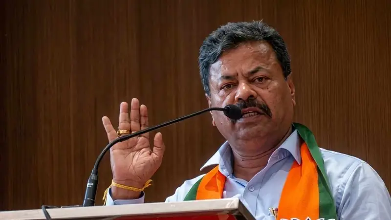 ದಾವಣಗೆರೆ: 23ಕ್ಕೆ ನಾಮಪತ್ರ ಸಲ್ಲಿಸಿ ಮಗನ ನಿಶ್ಚಿತಾರ್ಥಕ್ಕೆ ತೆರಳುತ್ತೇನೆ! – ಎಂಪಿಆರ್